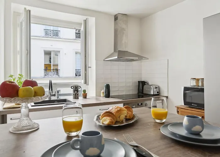 2Br Near Le Marais Paris
