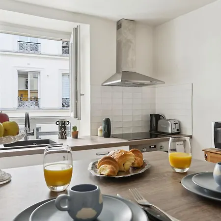 2Br Near Le Marais Paris
